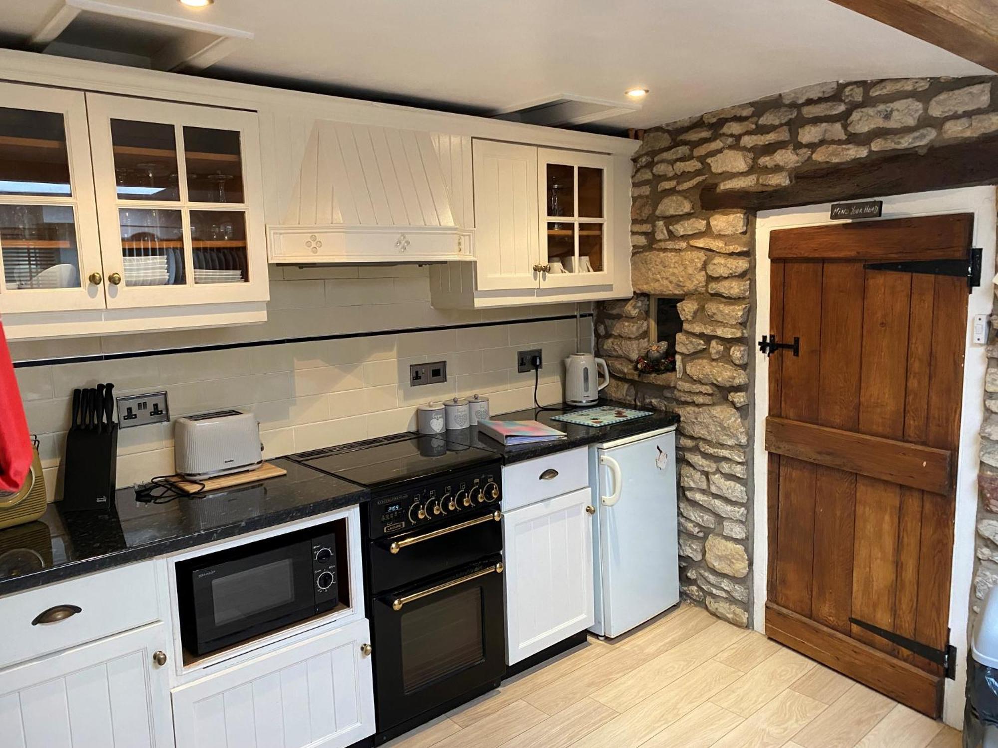 Lavender Cottage, Grade 2 Listed Period Stone Built Cottage In Pickering, North Yorkshire Экстерьер фото