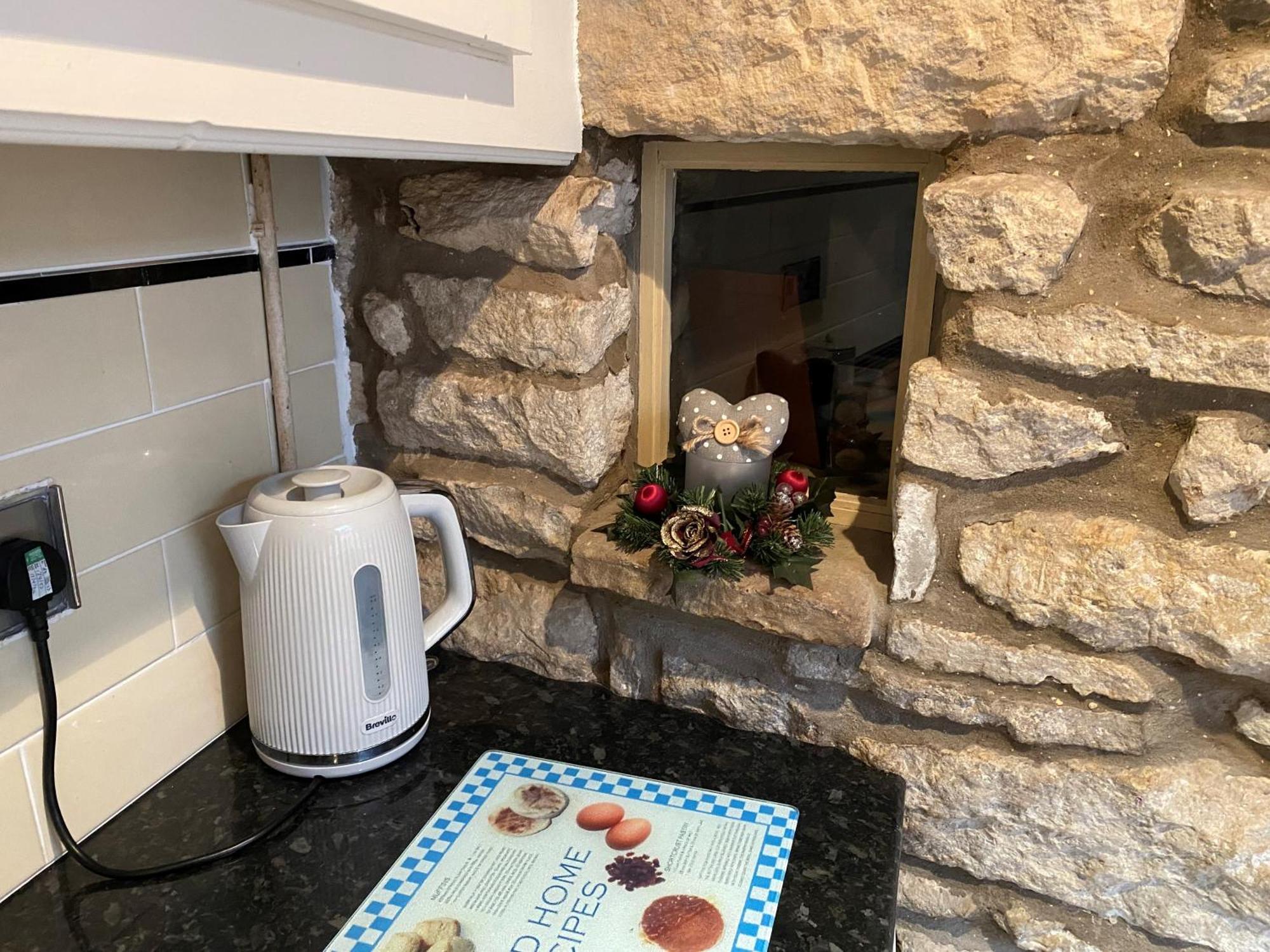 Lavender Cottage, Grade 2 Listed Period Stone Built Cottage In Pickering, North Yorkshire Экстерьер фото